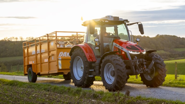 Massey Ferguson 5S pälvis kõrge tunnustuse