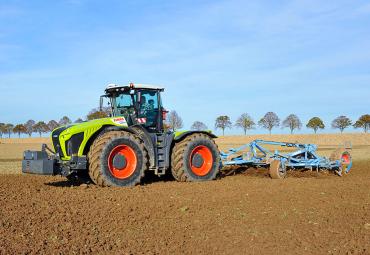 CLAAS XERION: üks käigukast kõigile