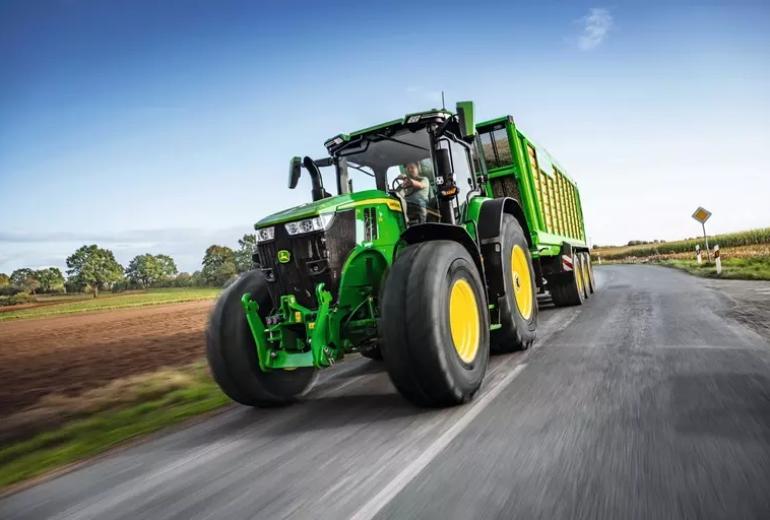 John Deere'i traktorite uus mudeliaasta: rohkem täpsust ja sõidumugavust