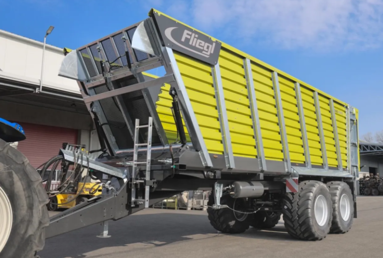 Fliegl esitleb uut kompaktset söödakäru