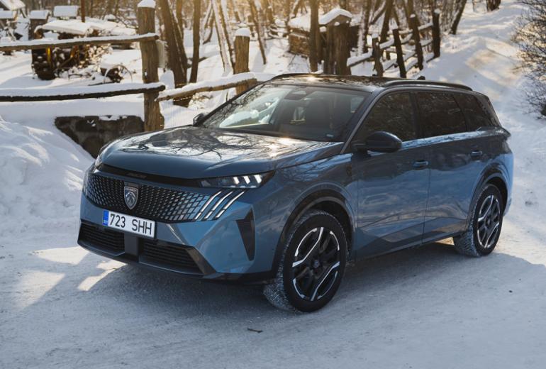 Elektriline, ruumikas ja kiire | Peugeot E-5008 Dual Motor GT Exclusive