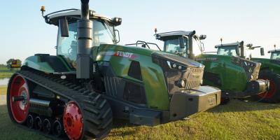 Fendt 1100 MT linttraktorid saavad CVT-käigukasti