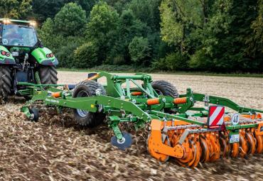 Amazone esitleb väiksemaid Ceusi mudeleid 150 hj traktoritele