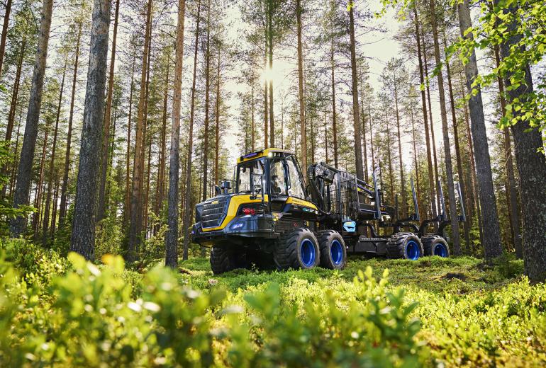 Ponsse toob turule elektrilise metsamasina