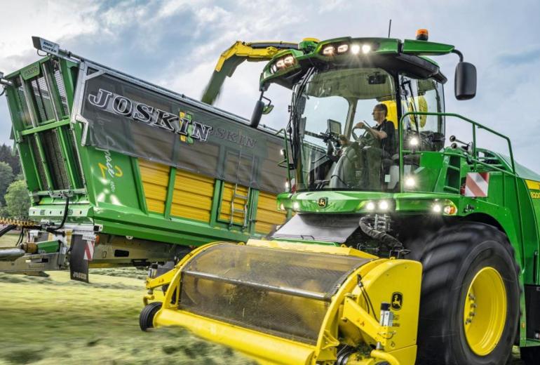 John Deere'i liikurhekseldid saavad jõudu juurde