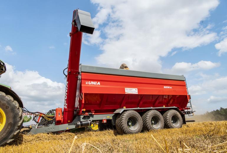 Viljatakso: ümberlaadimishaagis Unia Bizon 36