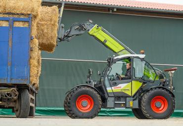 Teleskooplaadur CLAAS Scorpion 742: rohkem mugavust ja kasulikke detaile