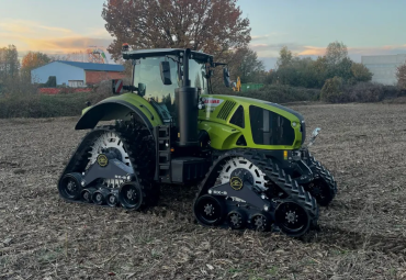 Claas Axion sai Poluzzi roomikud