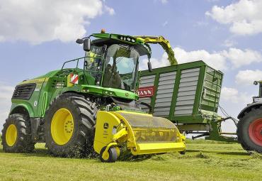 Tugev tulemus: liikurhekseldi John Deere 9500i