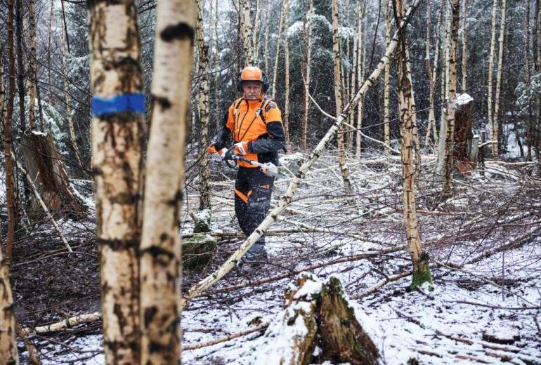 Stihl valmistas uue elektrilise juhtmevaba oksasae