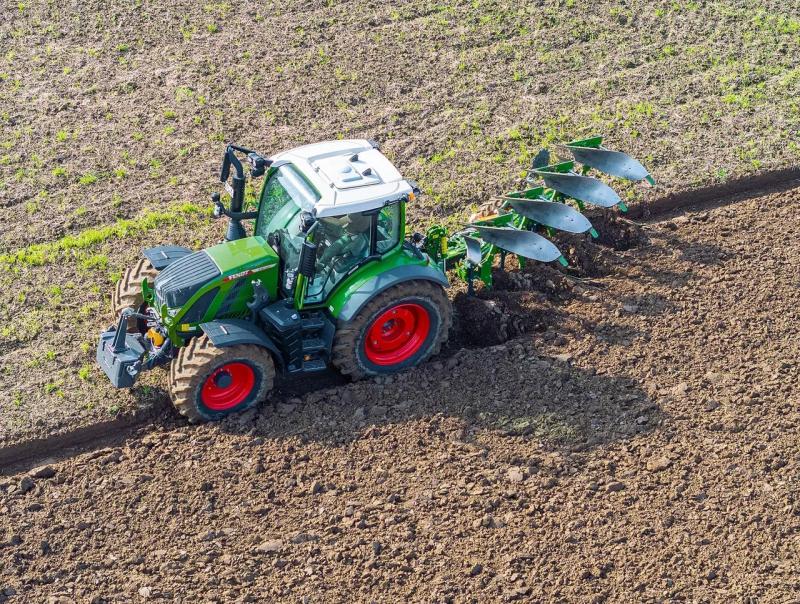 Amazone esitleb uut Teres 200 ripp-pöördatra