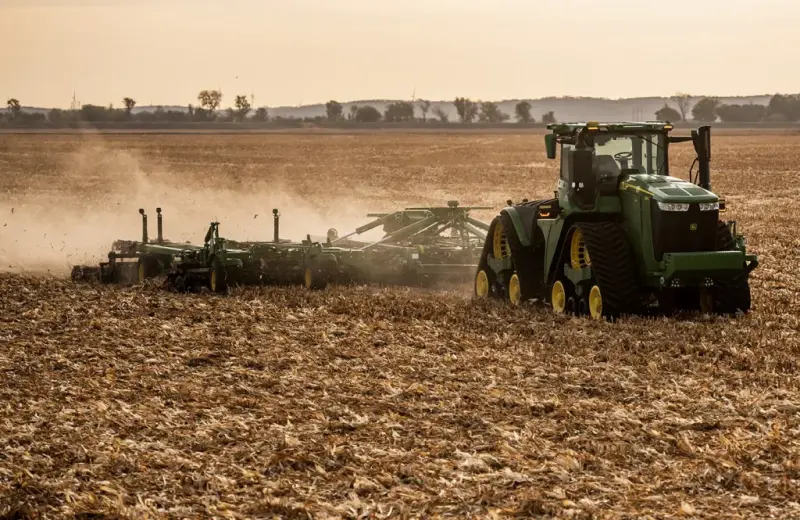 John Deere näitas autonoomset 9RX-i