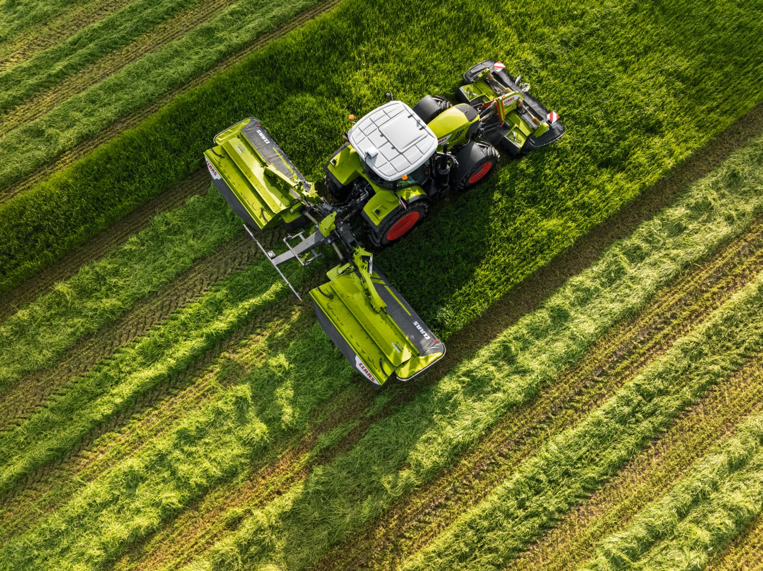 Claas esitleb viit uut Disco niidukit