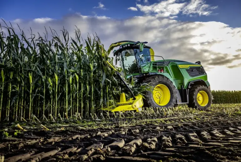 John Deere söödakombain ületab 1000 hobujõu piiri