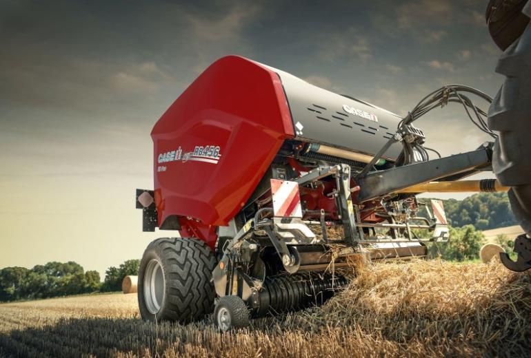 Case IH toob turule ruloonpresside lipulaevad