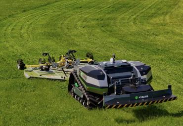 Eesti Maaülikool ja Baltic Agro Machinery tõid Eestisse esimese autonoomse AGX põlluroboti