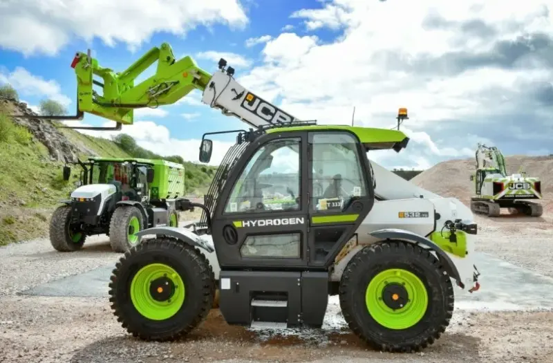 EL kiitis heaks JCB vesinikmootori