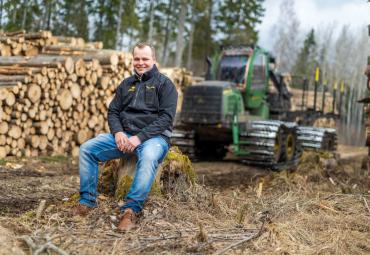 Aarman Puit: Eesti suurima masinapargiga metsavaruja töötab kiirelt ja efektiivselt