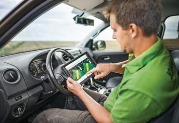 John Deere ja Solorrow koostöö: uus äpp toob digitaalse täppisviljeluse