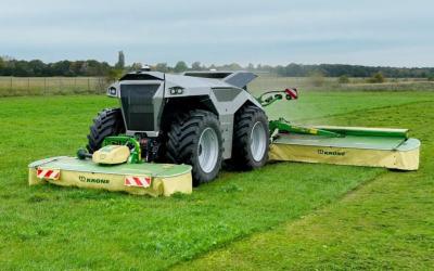 Krone ja Lemkeni autonoomsele kontseptmasinale saab nüüd lisada eesmise kinnitusega põllutööriistu