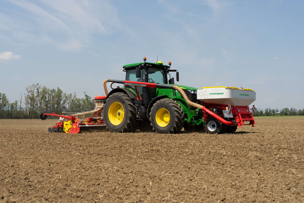 Uus eesmise punkriga külvik Pöttingerilt