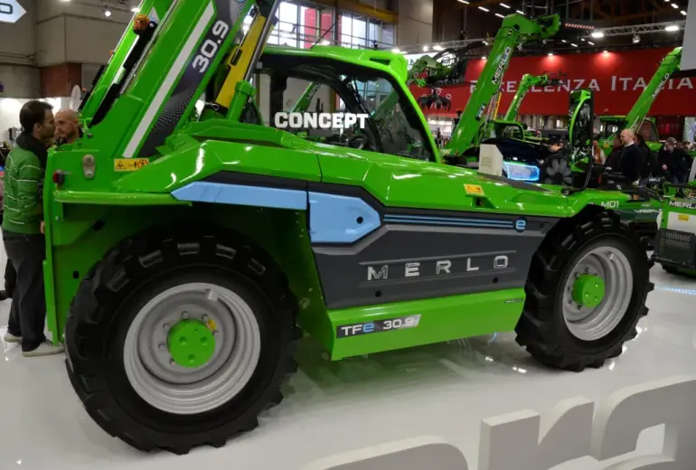 Merlo elektrifitseerib teleskooplaaduri Turbofarmer