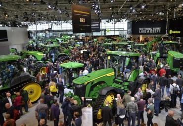 John Deere tutvustab Agritechnical etanoolmootorit