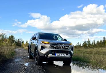 Hilux naasis ka diisliga — kuid mitte päris elektrita!