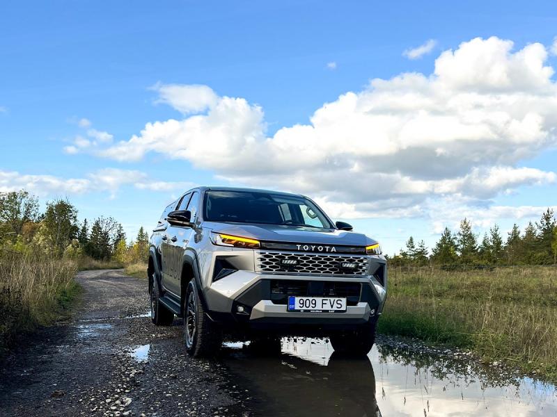 Hilux naasis ka diisliga — kuid mitte päris elektrita!