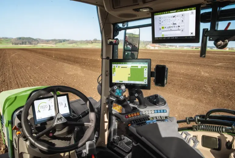 Fendt 700 Vario tuleb koos FendtONe’iga