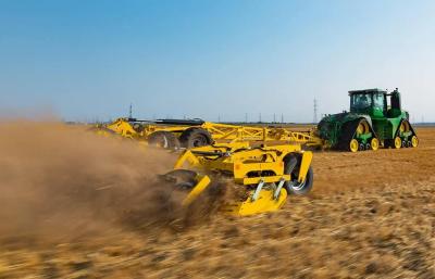 John Deere’i traktor ja Bednari kultivaator püstitasid uue rekordi